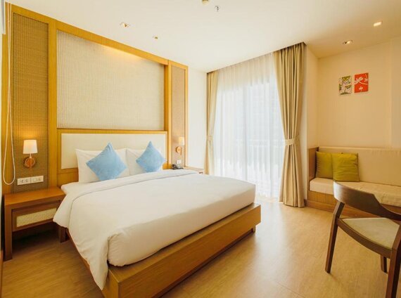 Phuket Ashlee Plaza or similar