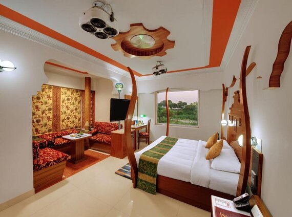 Agra Hotel Amar or similar